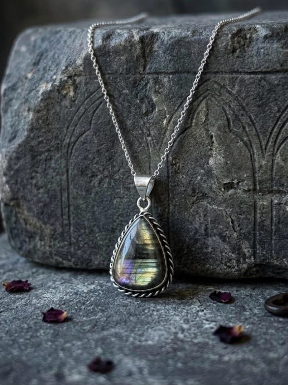 925 Sterling Silver Labradorite Pendant Necklace